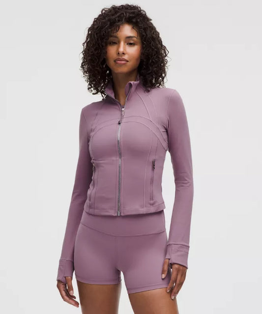Lululemon
 -Define Cropped Full Set